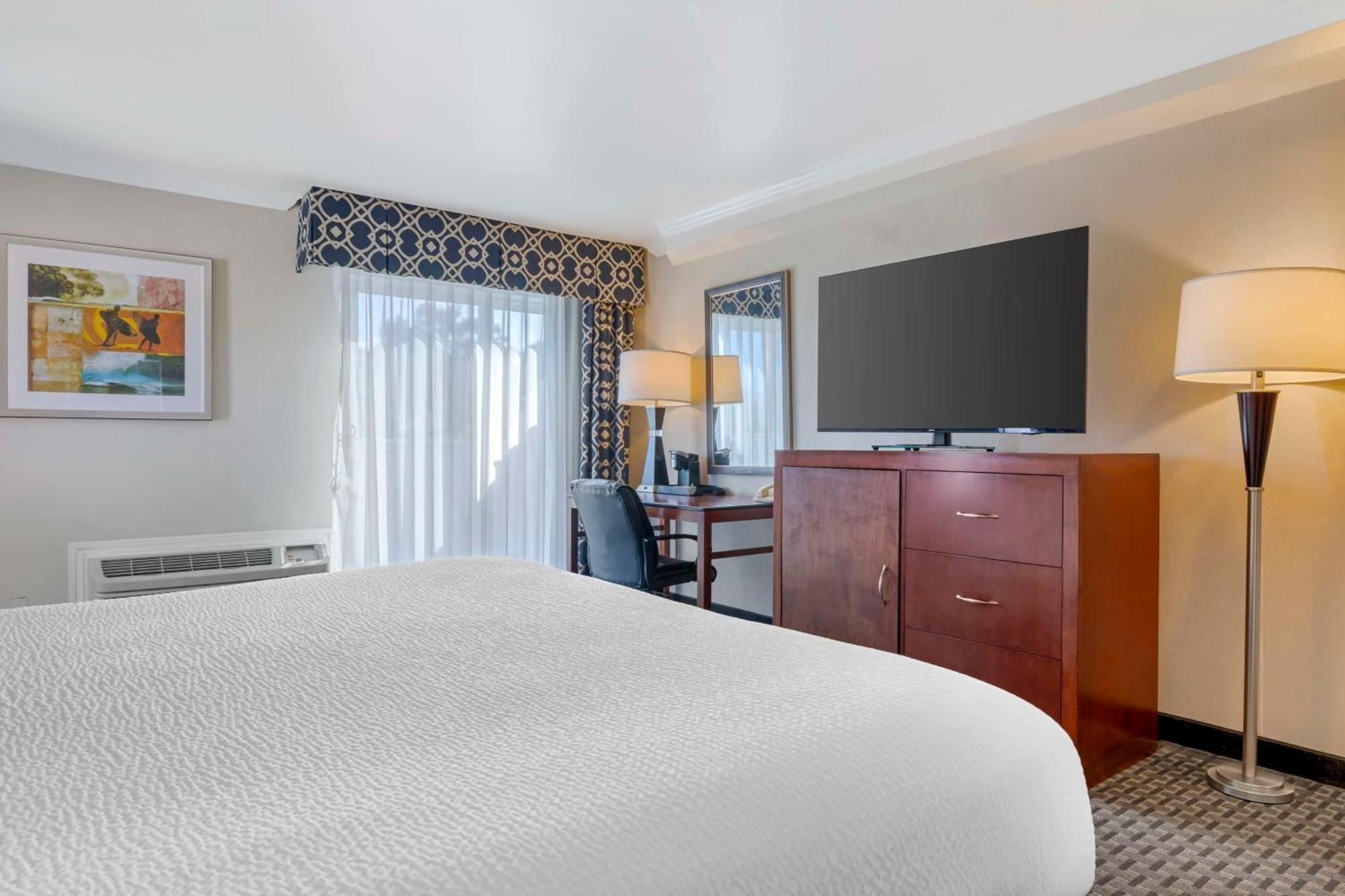 Best Western Plus Marina Shores Hotel Dana Point Bagian luar foto
