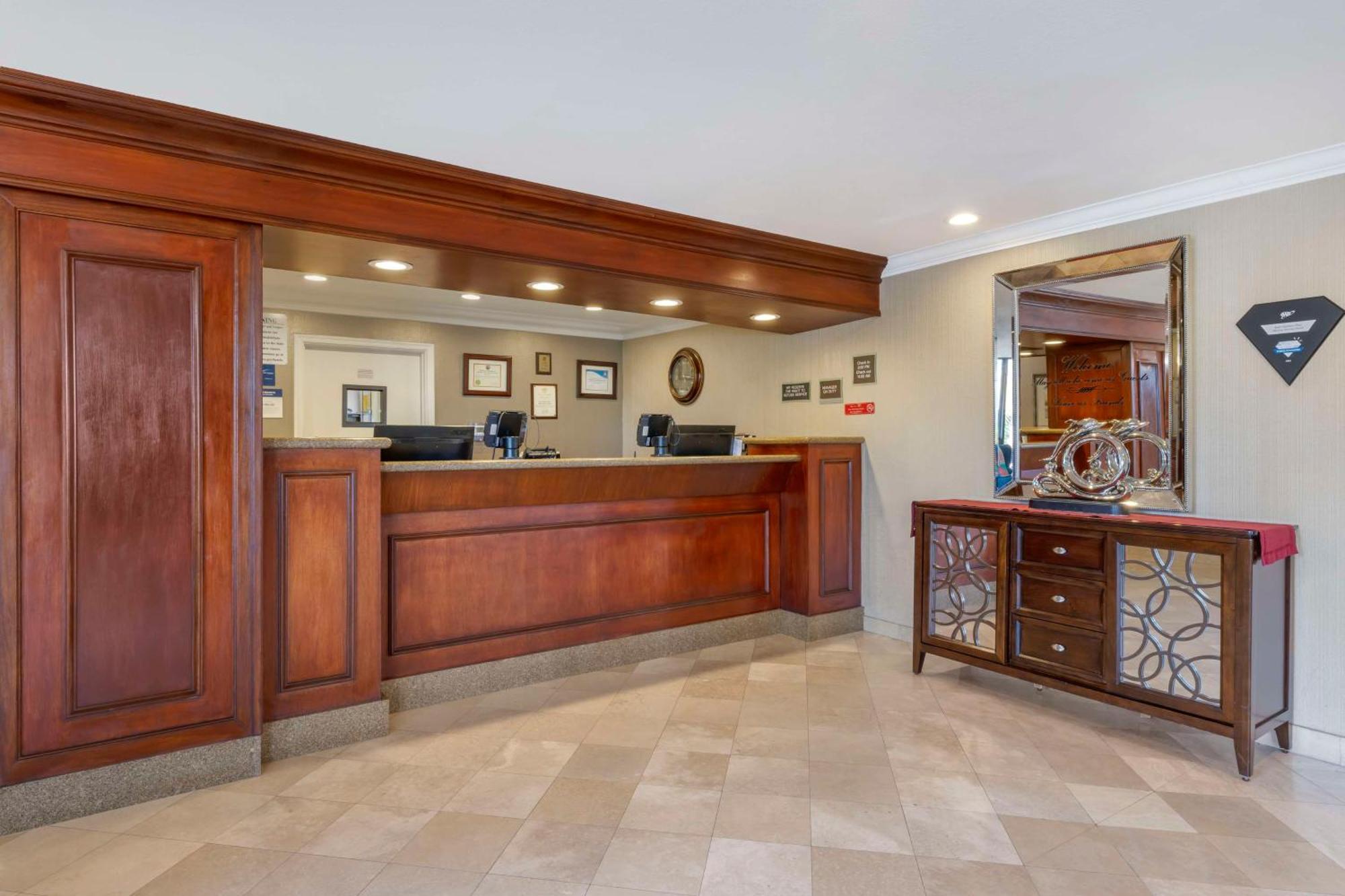 Best Western Plus Marina Shores Hotel Dana Point Bagian luar foto